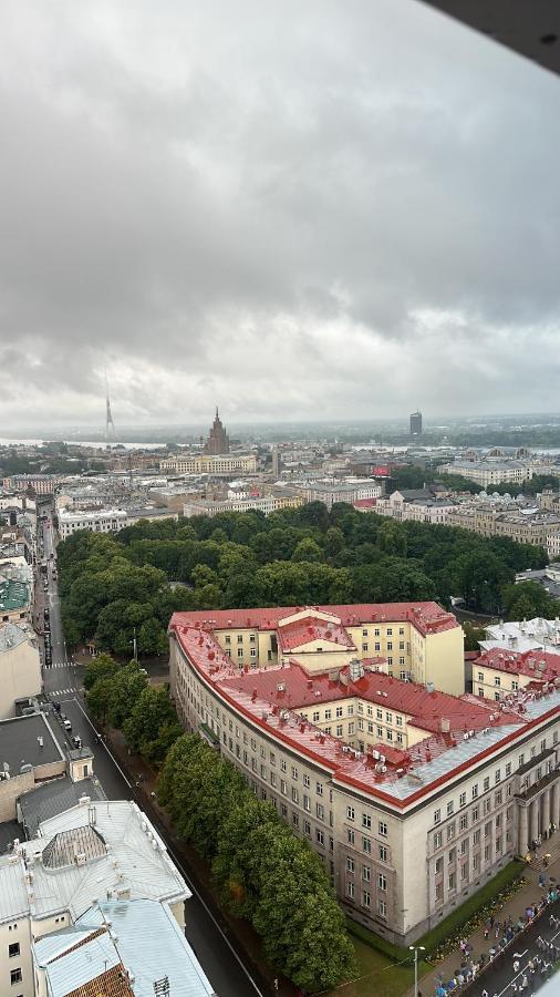 Aivisapartment Riga Exteriör bild
